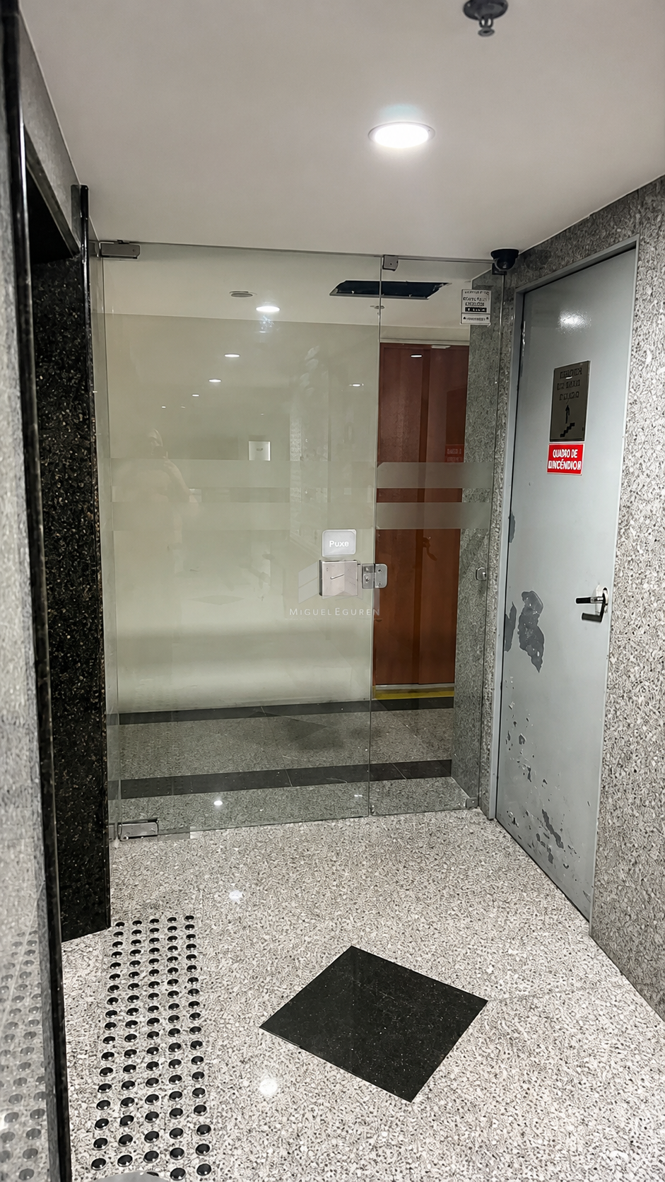 Sala Comercial Empresarial Graham Bell - Ilha do Leite com 380 - Venda, foto