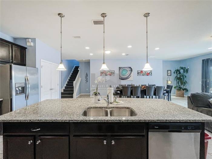 Casa para Investimento com 9 Quartos - 407 m², foto