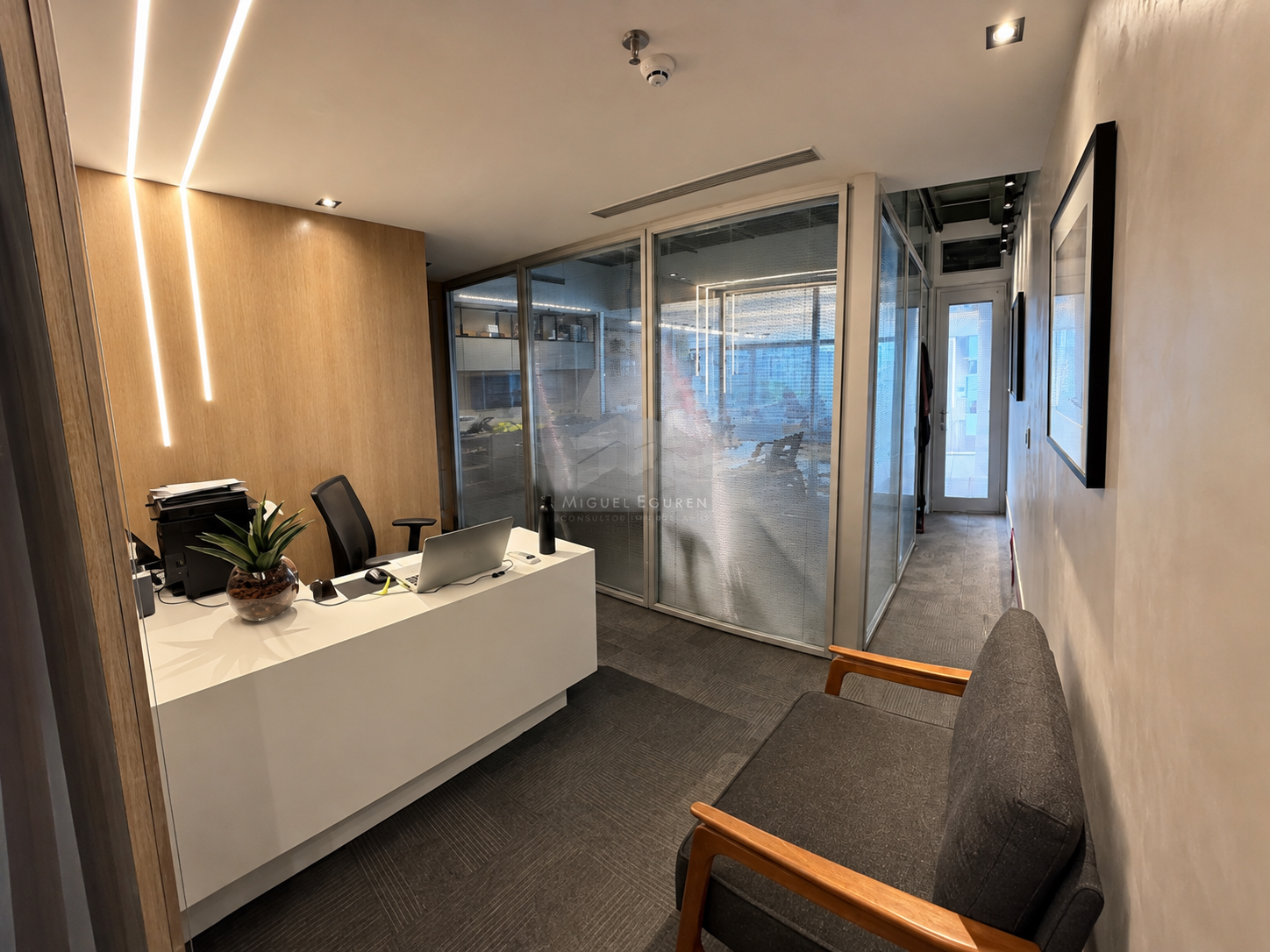 Empresarial Charles Darwin - Sala com 51m² - Locação, foto