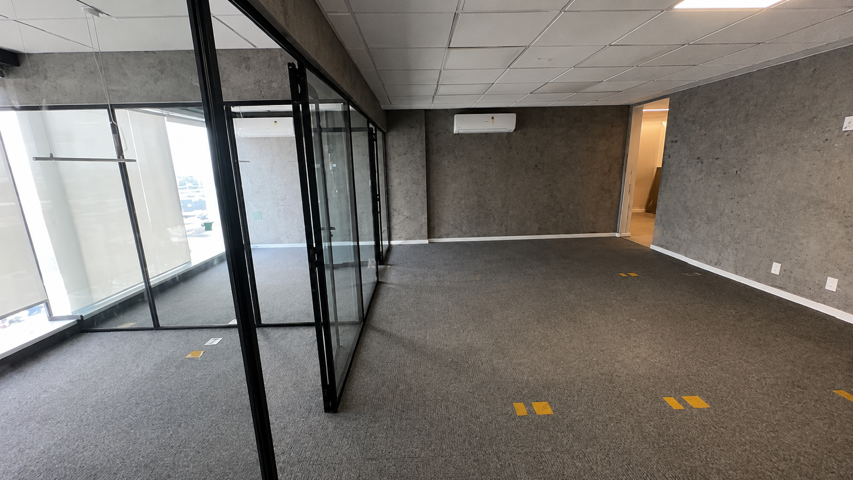 Empresarial ITC - Internacional Trade Center Sala com 205m² - Venda, foto