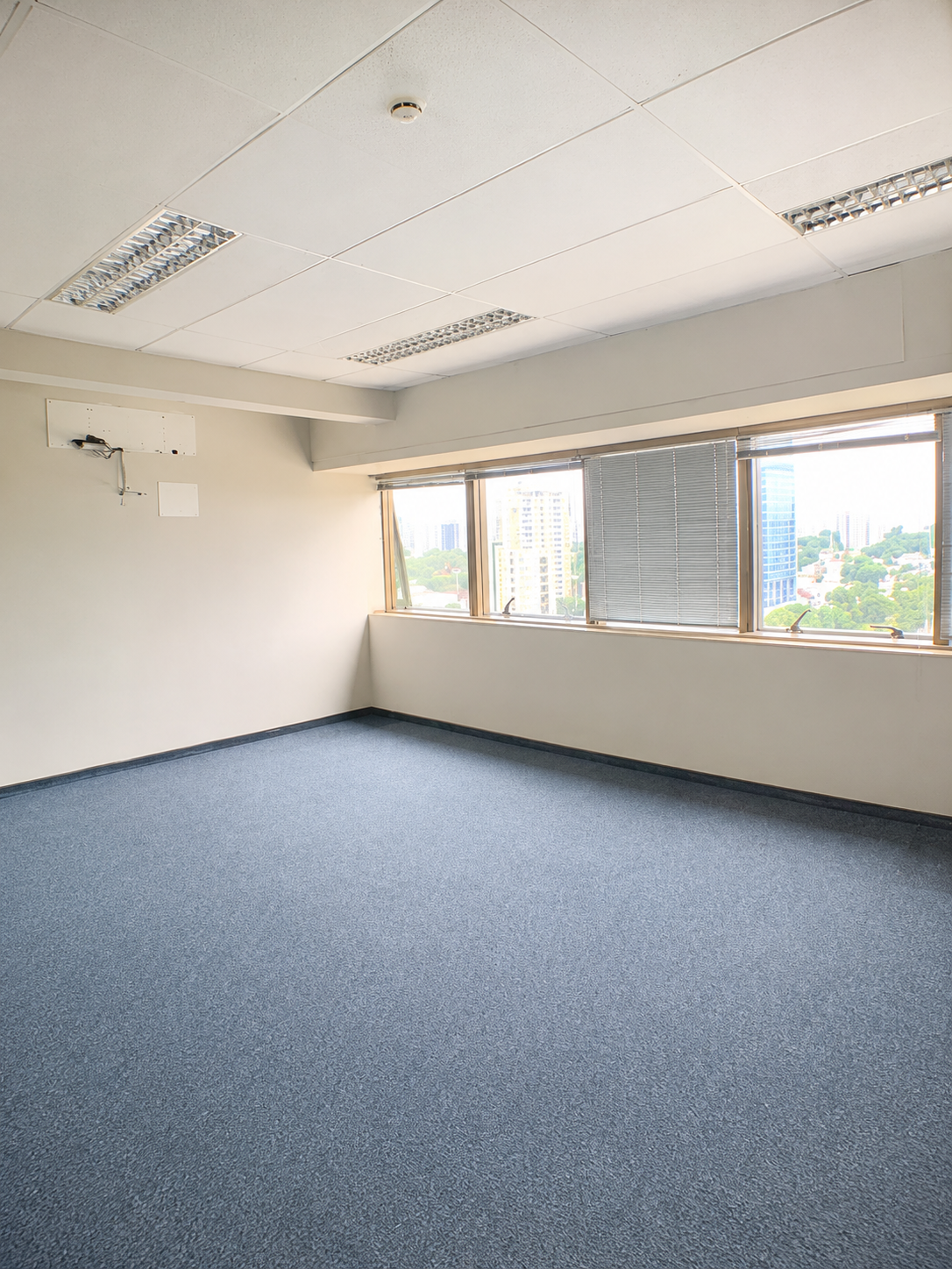 Sala Comercial no Empresarial Thomas Edison - com 150m² - na Ilha do Leite, foto