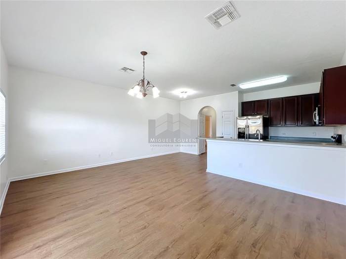 Townhouse em Orlando - 148 m² - Venda, foto