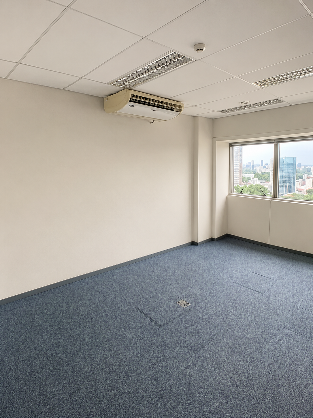 Sala Comercial no Empresarial Thomas Edison - com 150m² - na Ilha do Leite, foto