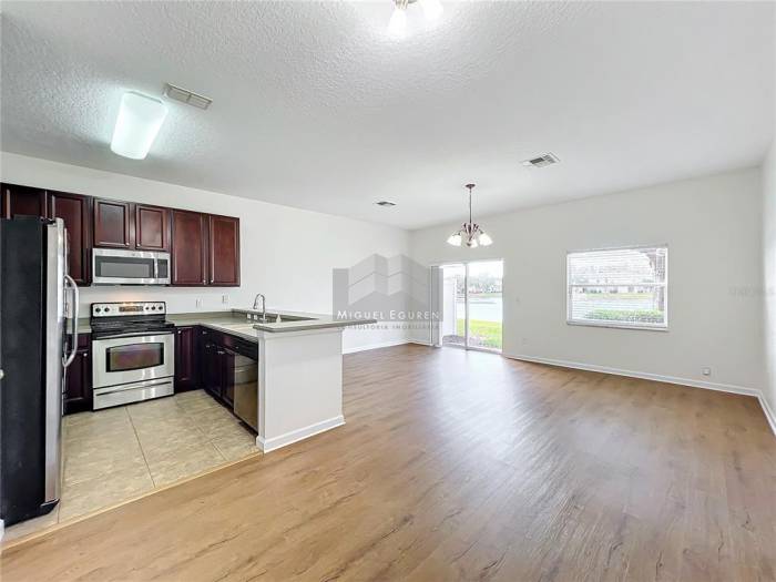 Townhouse em Orlando - 148 m² - Venda, foto